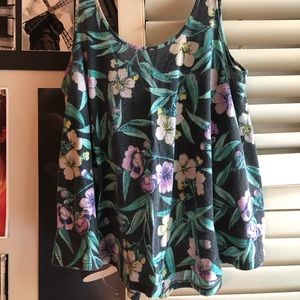 Floral low back flowy tank